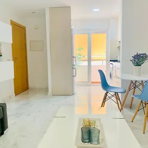 Homely Parras Con Terraza Interior Y Parking Privado Bajo Suplemento , Málaga Espagne
